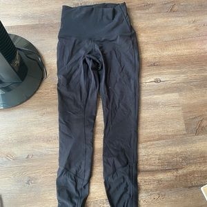 Exclusive Lulu Lemon leggings